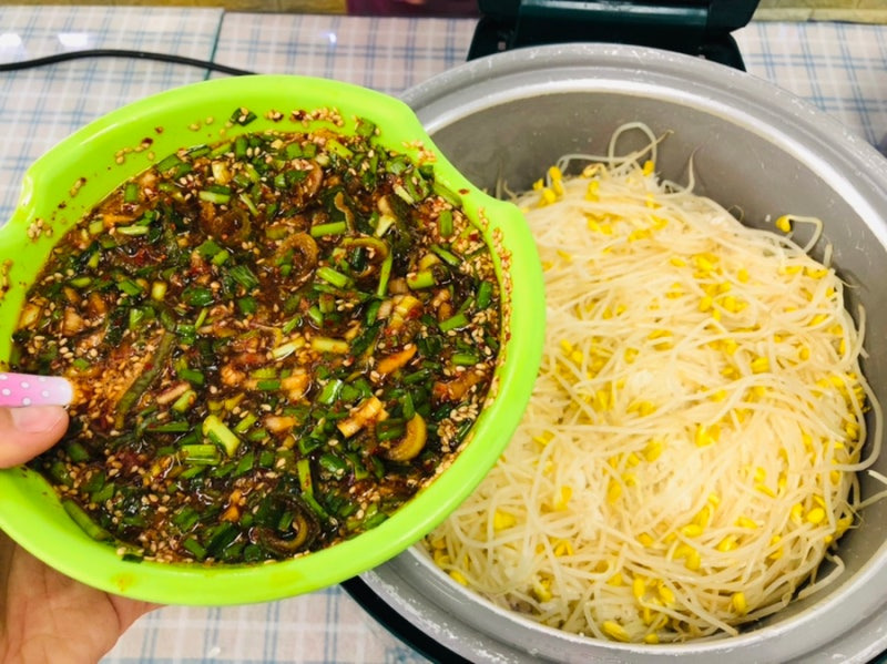 단체급식-콩나물밥-9-이미지