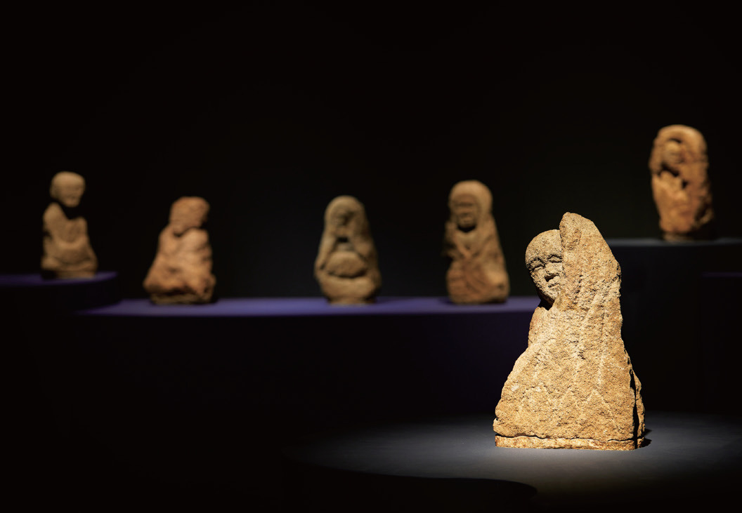 무당이-꿈에서-나온-곳을-찾아가-땅을-팠더니-나온-것-15-이미지