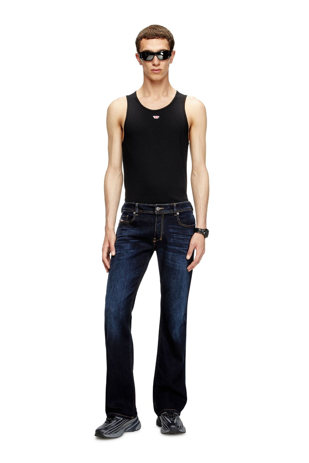 디젤이-출시한-남성용-부츠컷-청바지-5-이미지