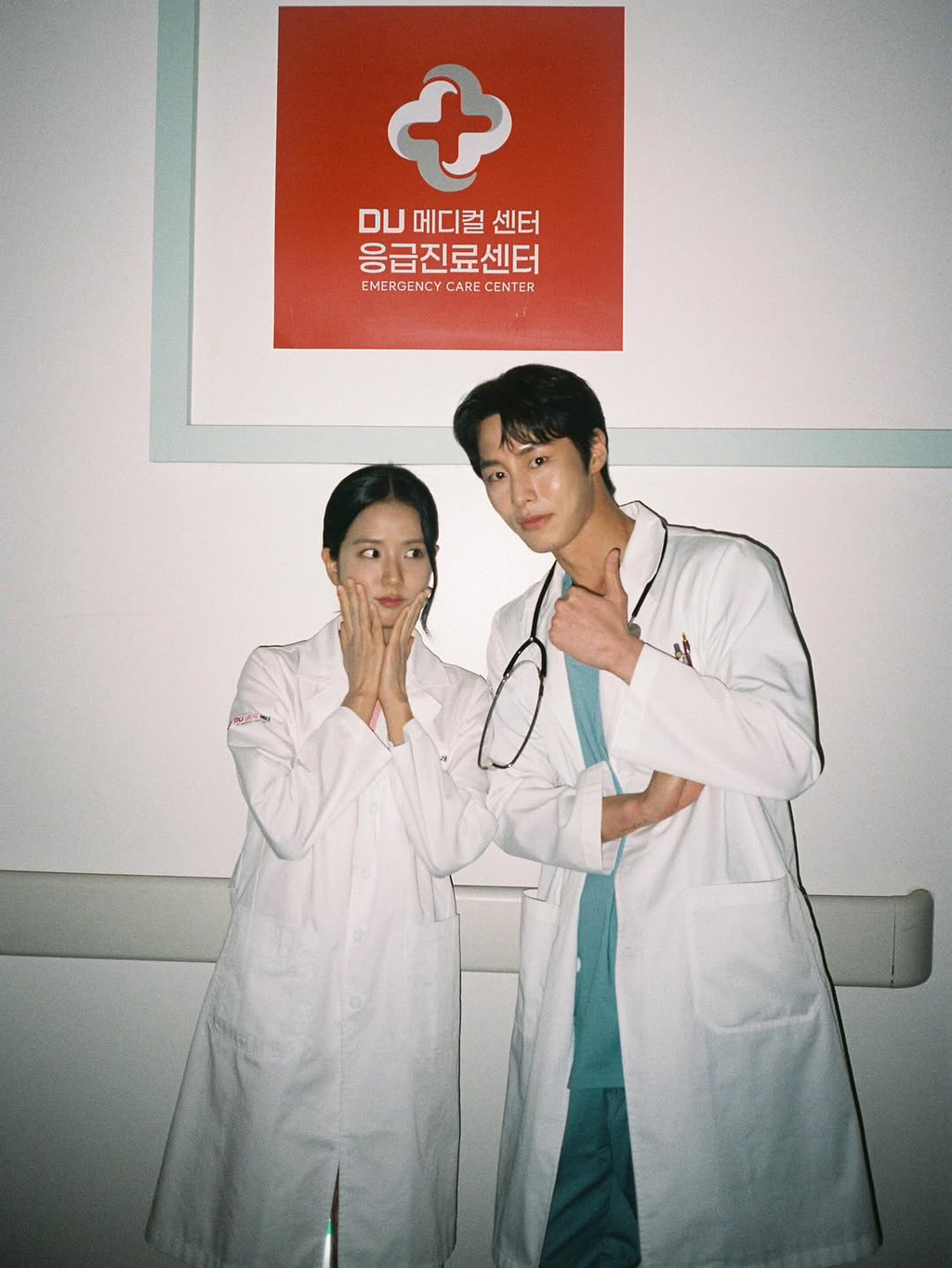 지수-인스타-속-월간남친-후보들-6-이미지