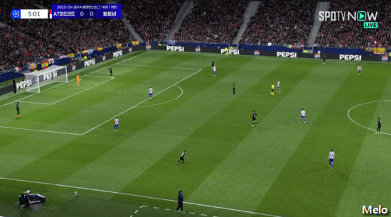 골키퍼와-수비의-3연속-미스로-전반-15분만에-3골-먹히는-토트넘.gif-0-이미지