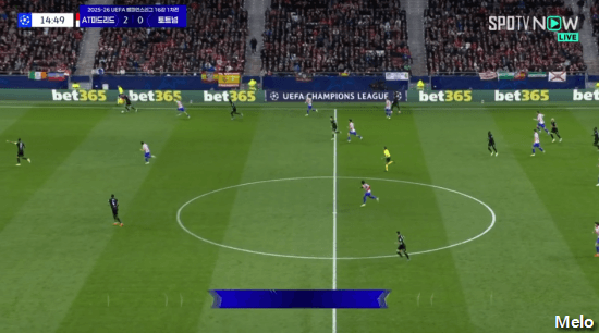 골키퍼와-수비의-3연속-미스로-전반-15분만에-3골-먹히는-토트넘.gif-4-이미지