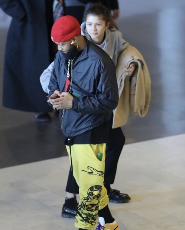 공항에서-아는-지인-만난-젠데이아.jpg-2-이미지