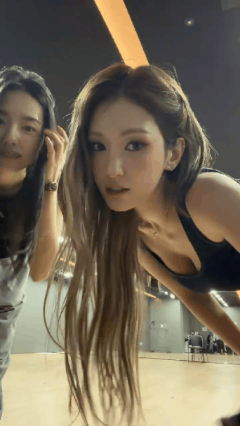 김소혜랑-아이오아이(I.O.I)-복귀-준비-중인-전소미-1-이미지