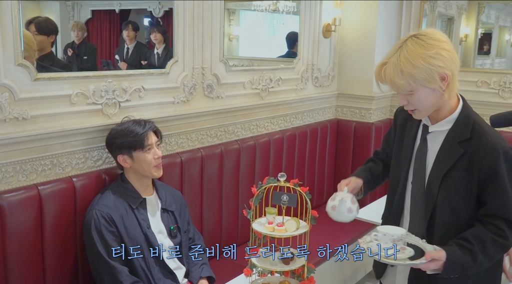 집사-카페가서-현타온-78년생-잘생긴-아저씨.cap-50-이미지