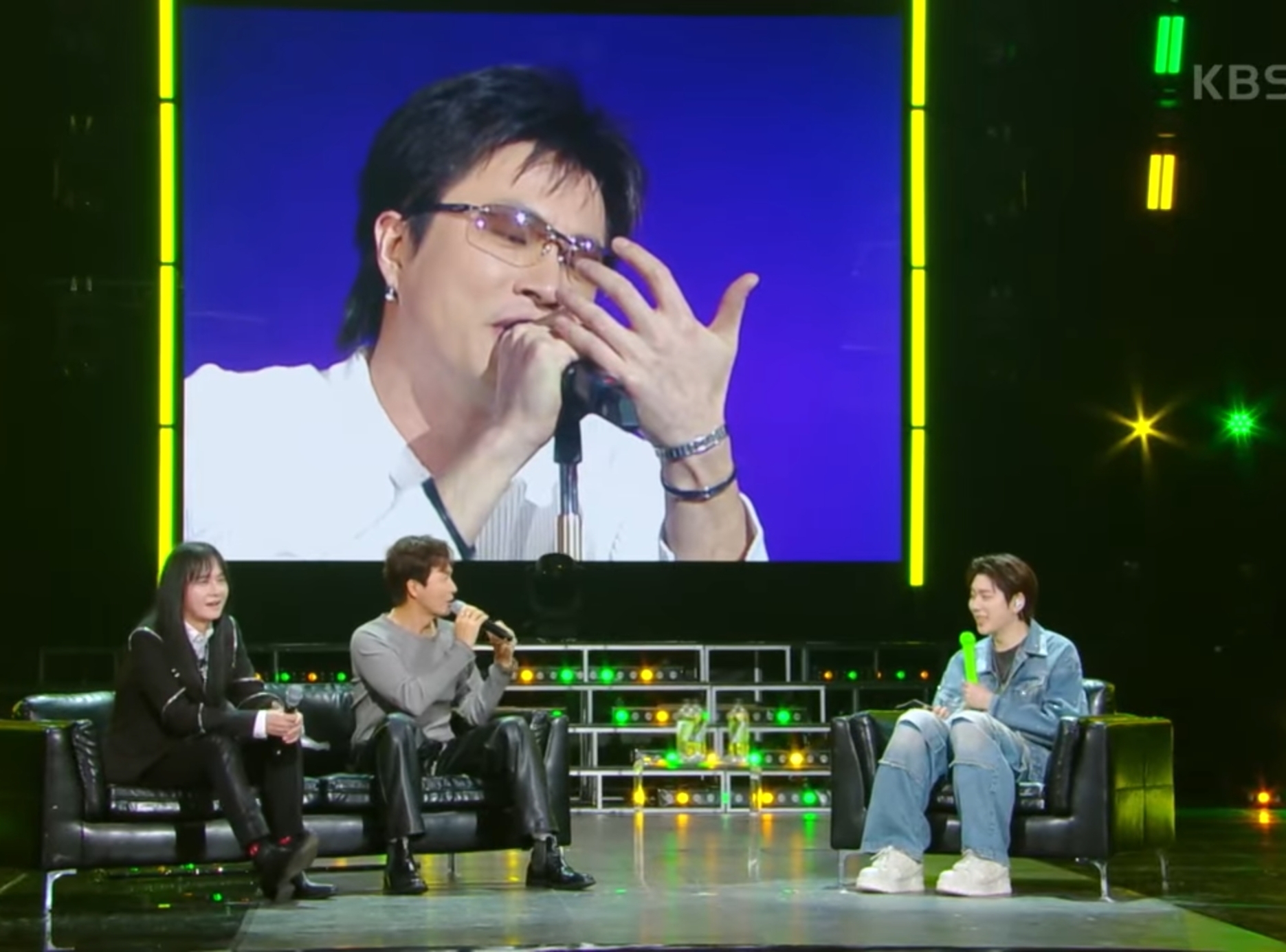 옛날-가수분들은-프롬프터도-없었는데-어떻게-하셨어요???-18-이미지