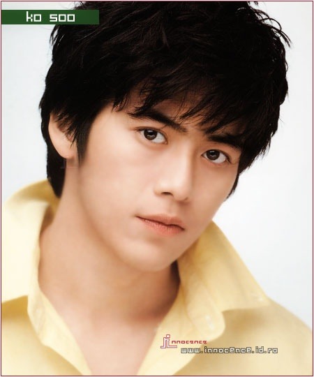 다른-의미로-한결-같았던-배우-고수...........-12-이미지