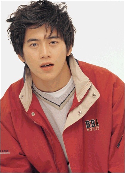 다른-의미로-한결-같았던-배우-고수...........-13-이미지