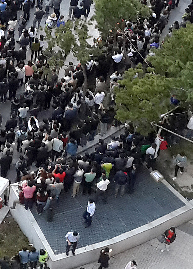 판교-테크노벨리-환풍구-추락사고-이후-스스로-생을-마감했던-담당자.jpg-0-이미지