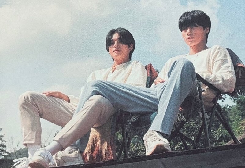 편한-사람이랑-붙어있으면-나오는-자세-5-이미지