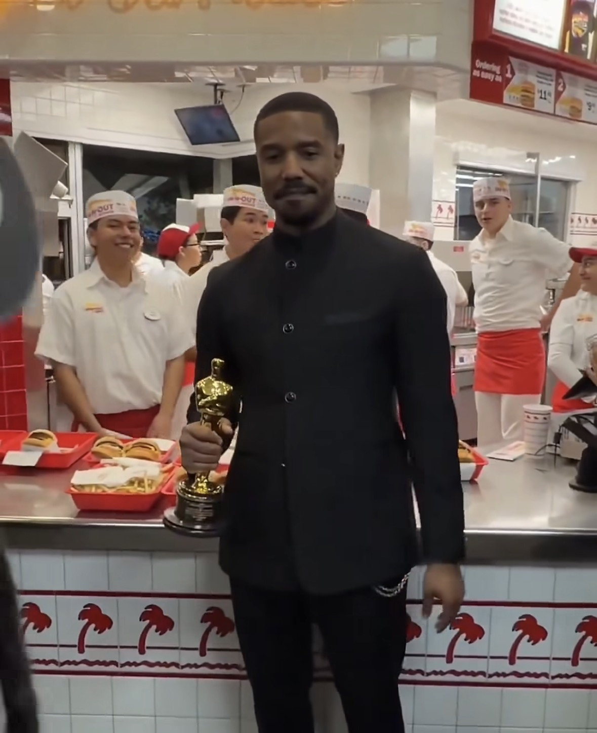 아카데미-상-받고-인앤아웃-버거-먹는-게-전통이라는-할리우드-1-이미지