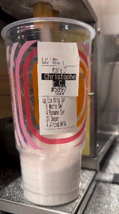 커피보다-설탕이-더-많은-미국-던킨-커스텀-음료.gif-4-이미지