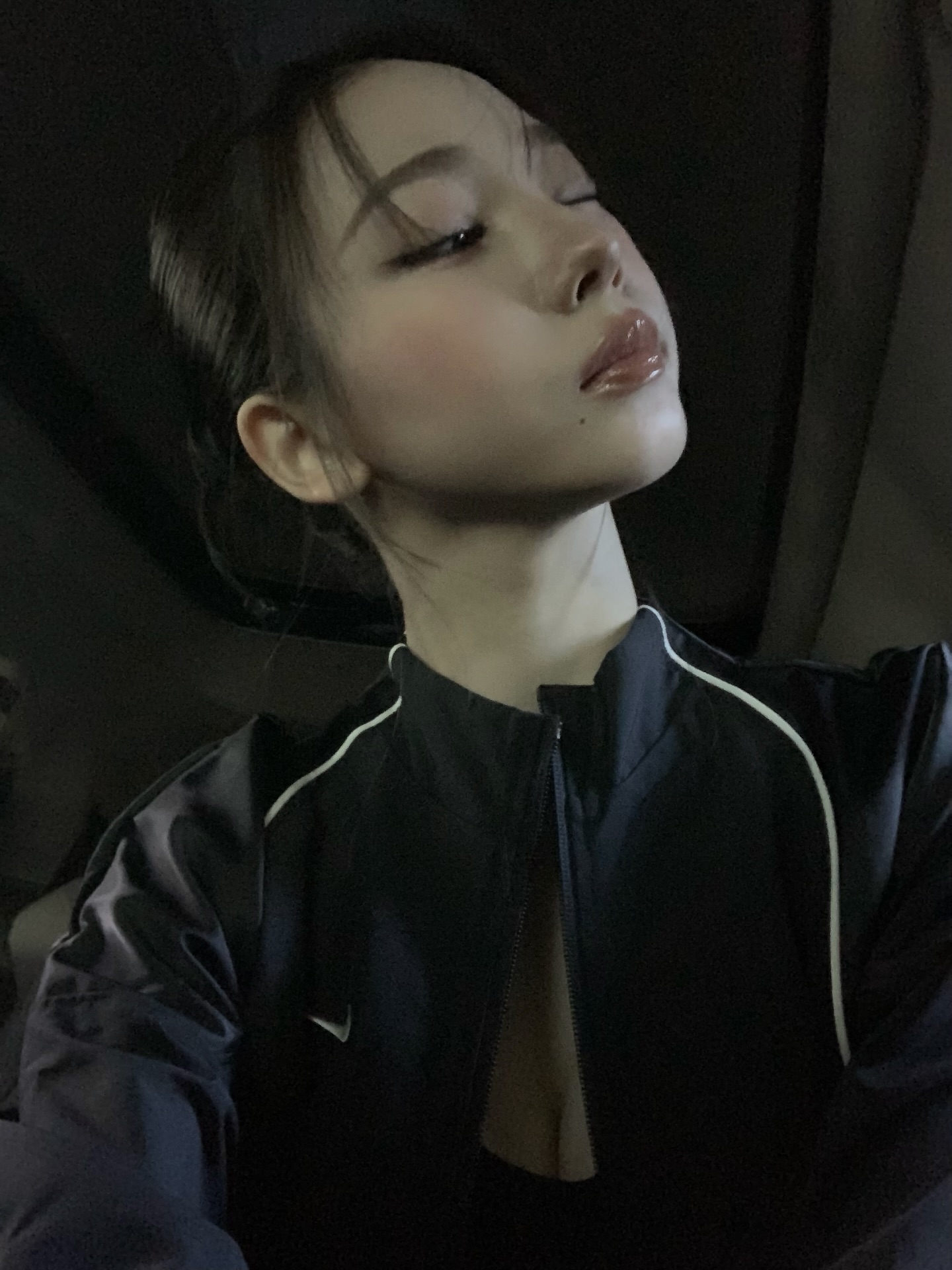 나이키-풀착장한-오늘자-카리나-인스타.jpg-23-이미지