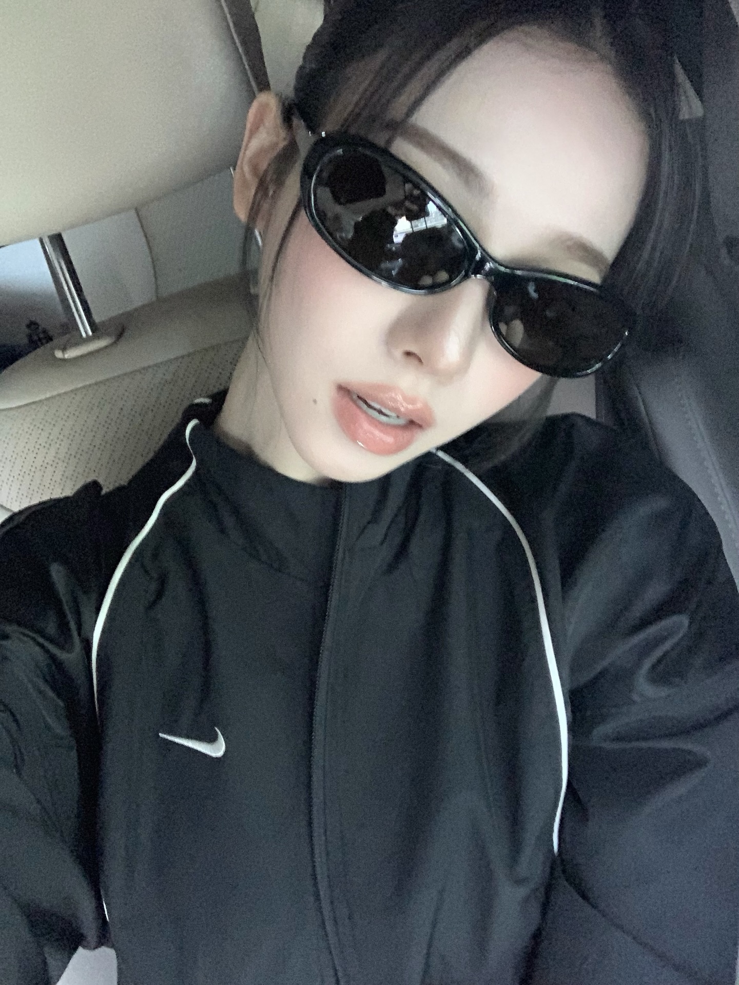 나이키-풀착장한-오늘자-카리나-인스타.jpg-17-이미지