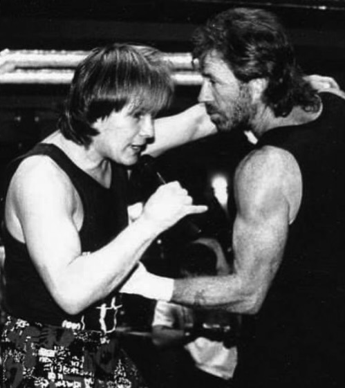 척-노리스,-86세의-나이로-사망-9-이미지