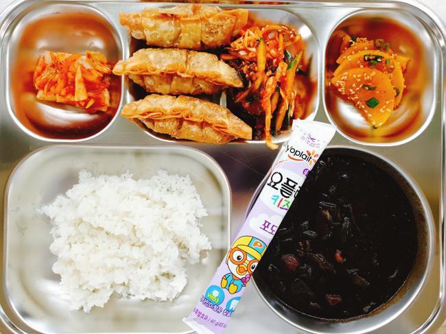 단체급식-비빔만두-만두탕수-jpg.-13-이미지