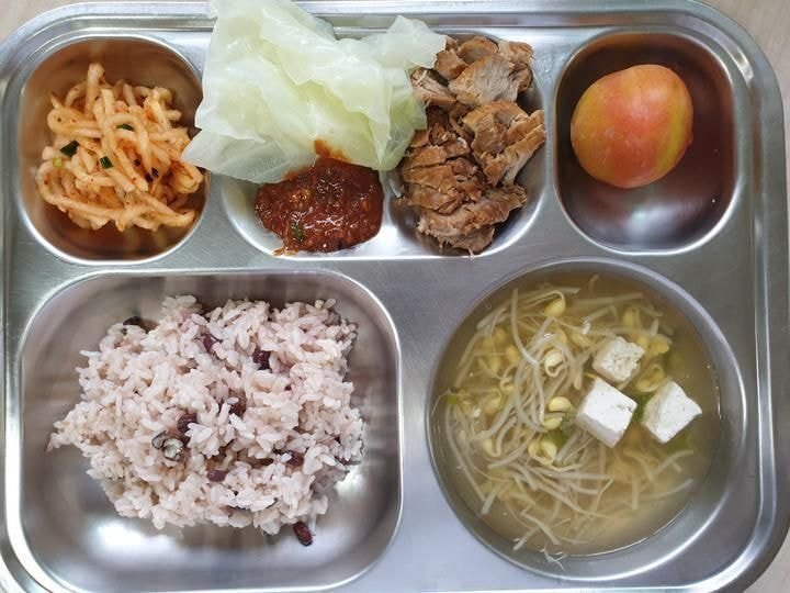 학교급식에-수육-나올때-특징....jpg-4-이미지