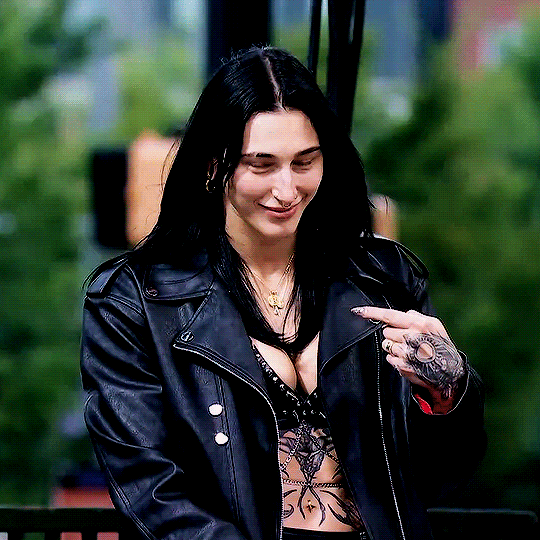 레즈,-바이-여성들-다-꼬시는-중인-여성-프로레슬러-13-이미지