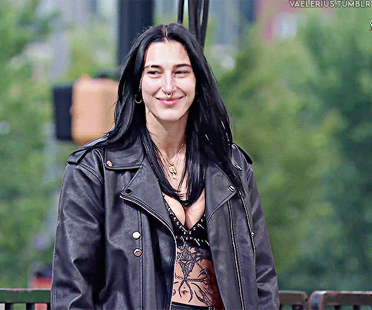 레즈,-바이-여성들-다-꼬시는-중인-여성-프로레슬러-15-이미지