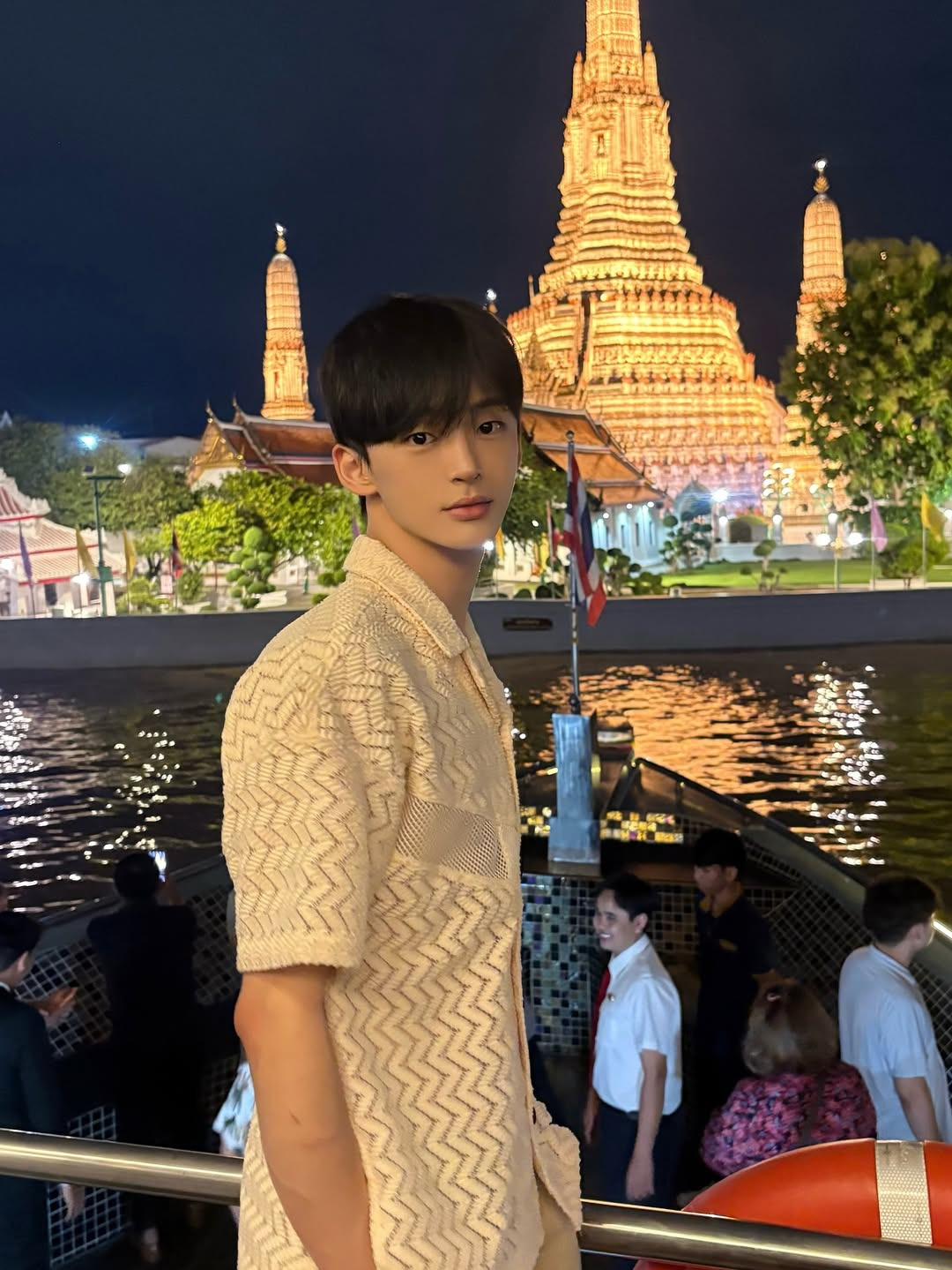 구독자-반응이-좋아서-'커플'-유튜브-채널을-시작한-두-남자...........JPG-0-이미지