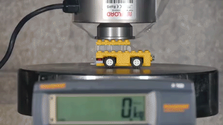 레고를-밟으면-아픈이유.gif-0-이미지