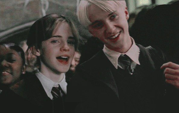 영화-해리포터-배우케미-때문에-흥했던-말포이x헤르미온느-9-이미지