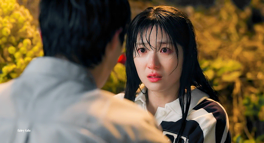 물어보면-거의-셋으로-갈린다는-배우-김혜윤의-인생캐릭터.gif-9-이미지