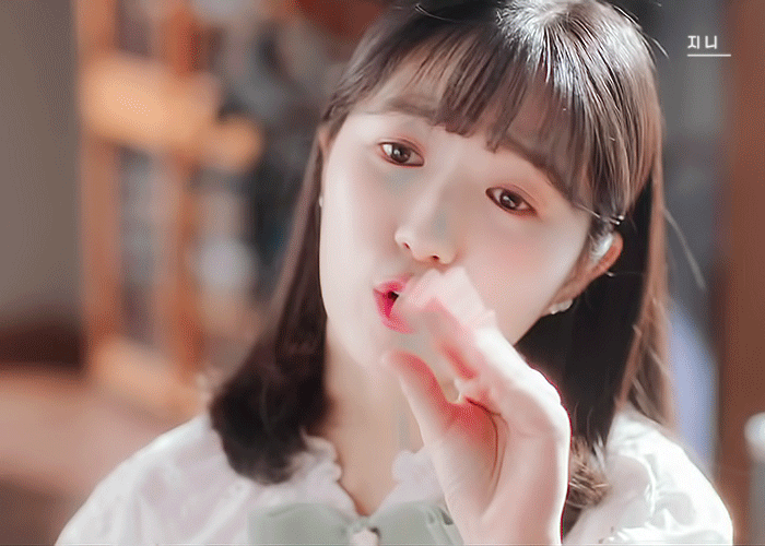 물어보면-거의-셋으로-갈린다는-배우-김혜윤의-인생캐릭터.gif-5-이미지