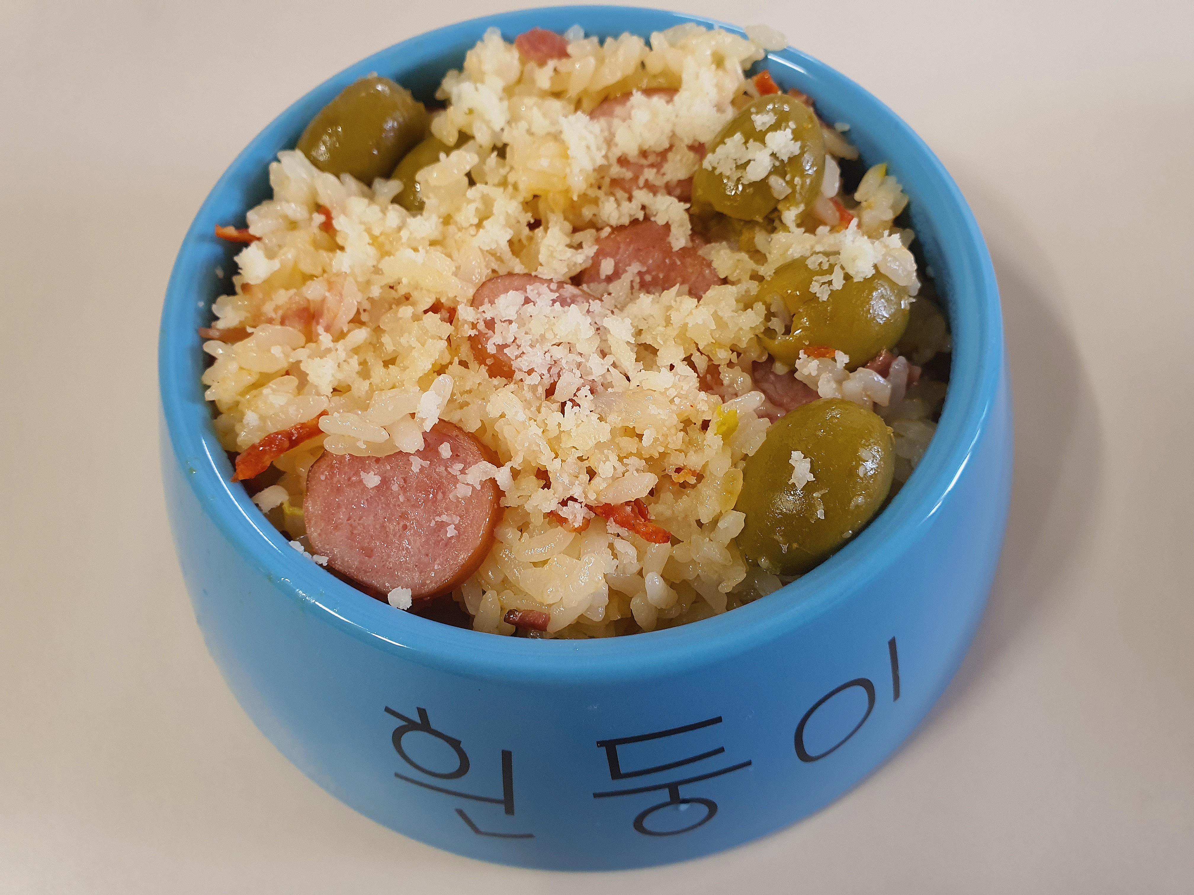 돌솥없이-맨들은-초간단-🫒올리브소세지밥🍚-19-이미지