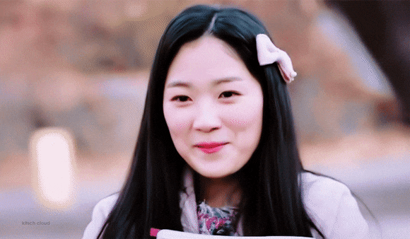 물어보면-거의-셋으로-갈린다는-배우-김혜윤의-인생캐릭터.gif-3-이미지