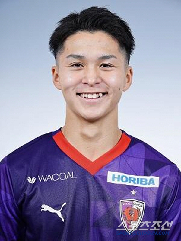 [인터뷰]"일본에서-나고-자랐지만-내-꿈은-태극마크"…-박지성-교토-후배-윤성준,-'日대표'-김정민-아들-반대의-길-2-이미지