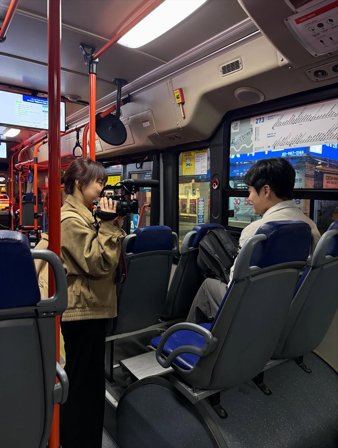 273번-버스에-14년-만에-다시-오른-KBS-다큐3일-팀.jpg-44-이미지