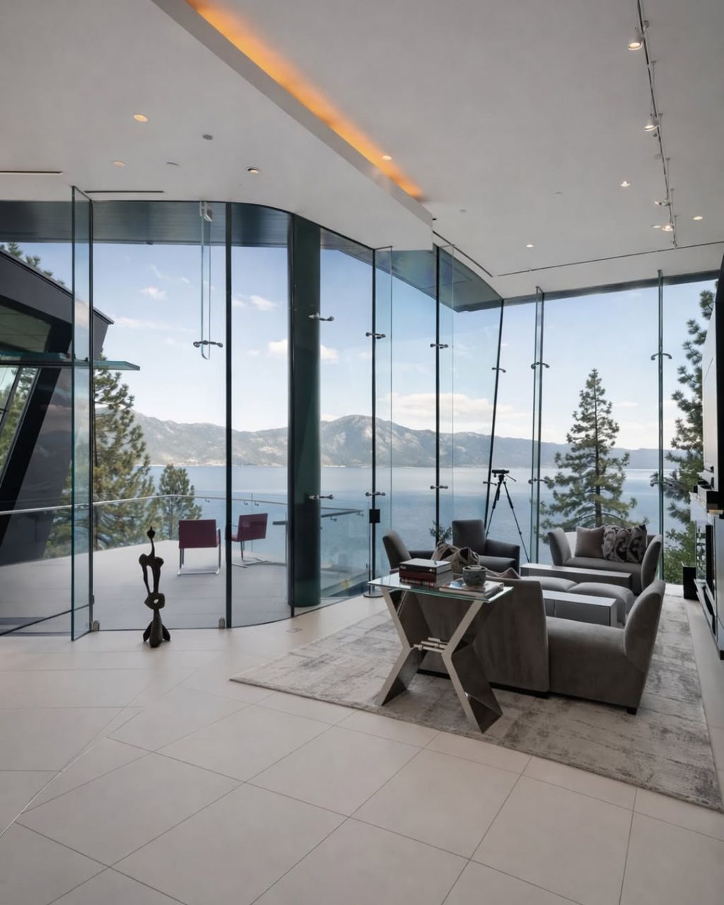 약-679억원에-나온-호숫가-집-3-이미지