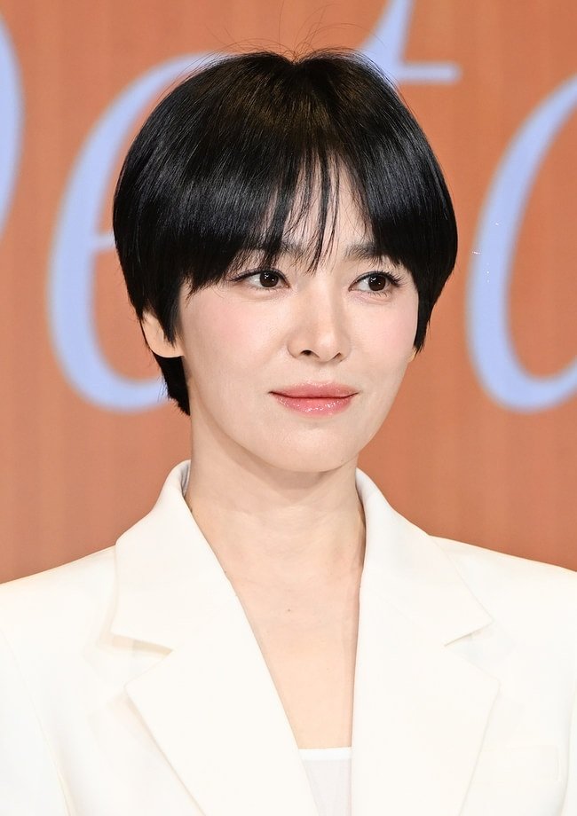 연예인들이-긴장한다는-연예부-기자-카메라-ㄷㄷㄷ-10-이미지