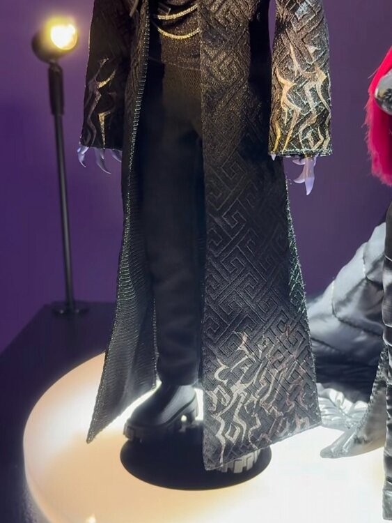 [케데헌]-둘-중-단-하나만-인형으로-만들어진다고-함-10-이미지