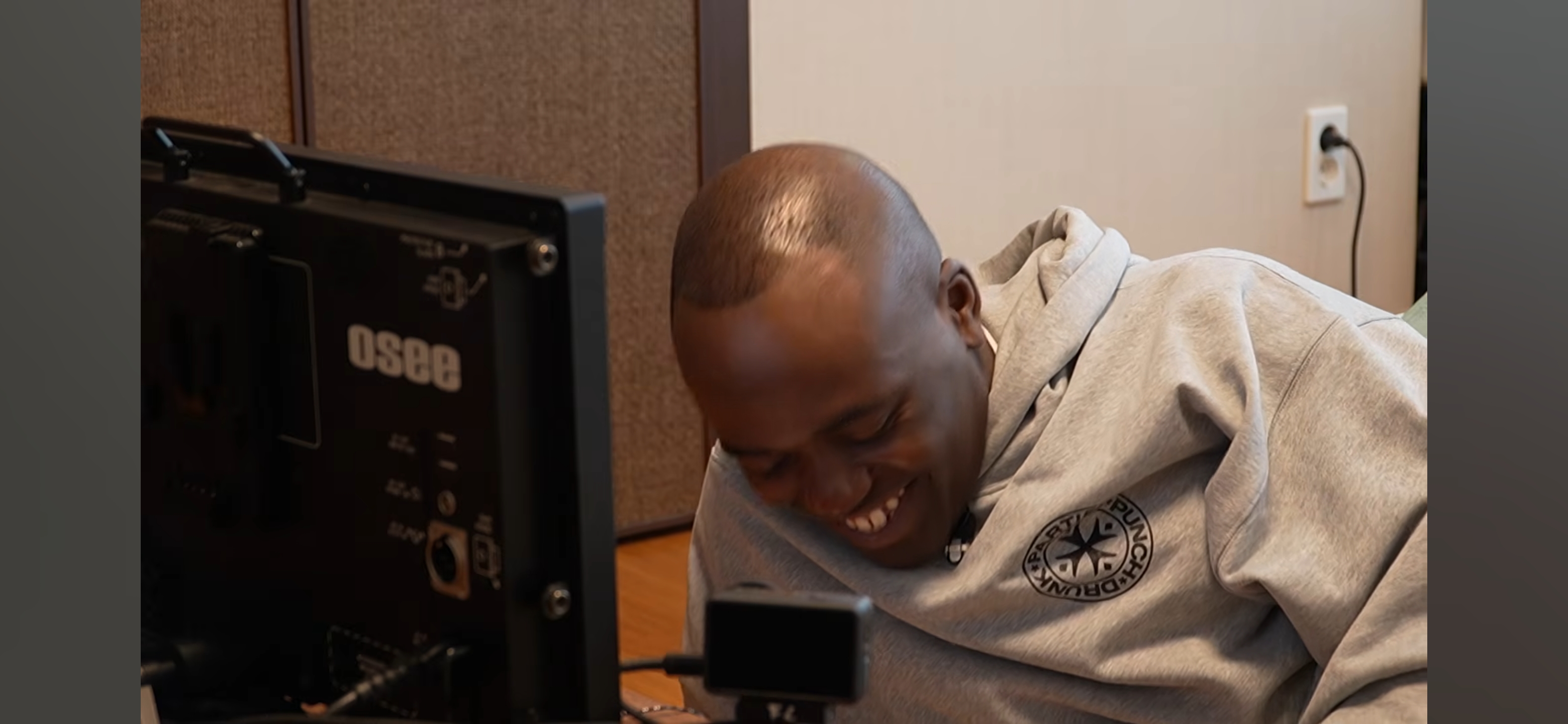 방바닥에-누워서-서인국-보내버리려는-나단이-29-이미지