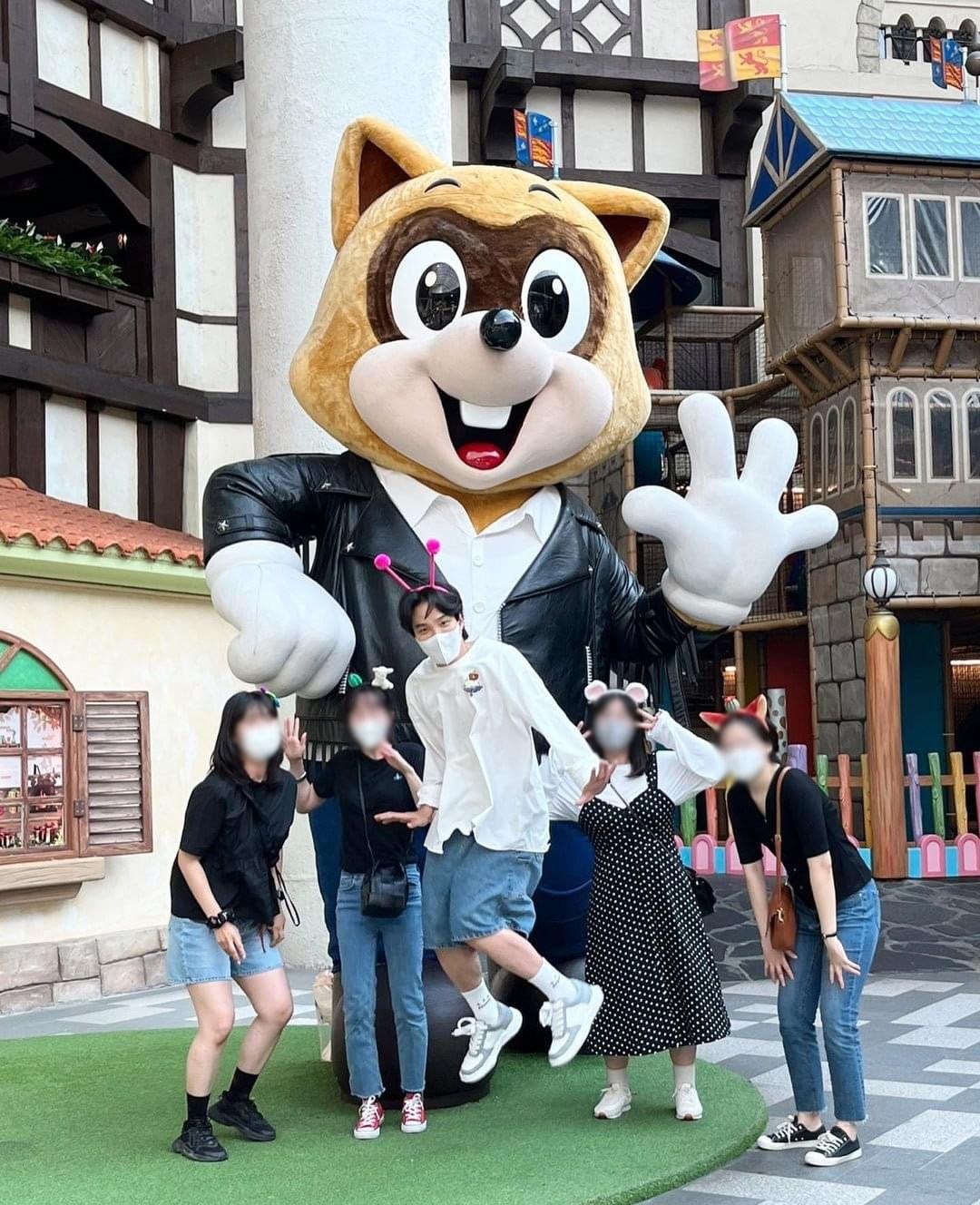 오랜-팬들과-놀이공원-다녀온-김기리-1-이미지