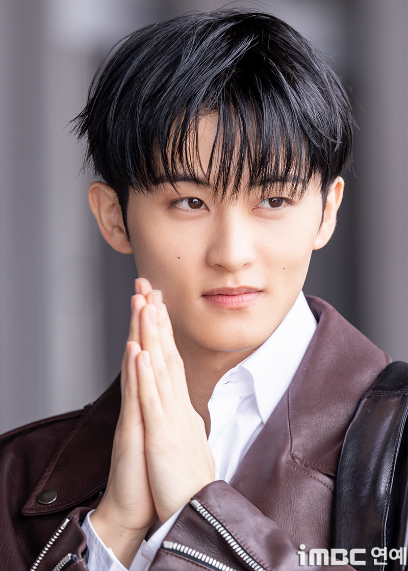 메종-마르지엘라-쇼-참석차-상하이로-출국하는-자이언티-NCT-마크-27-이미지