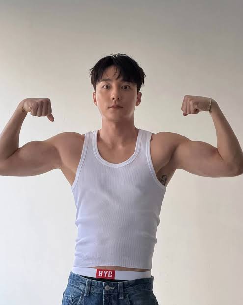 맨날-나시-입고-라이브하던-로이킴-근황-3-이미지