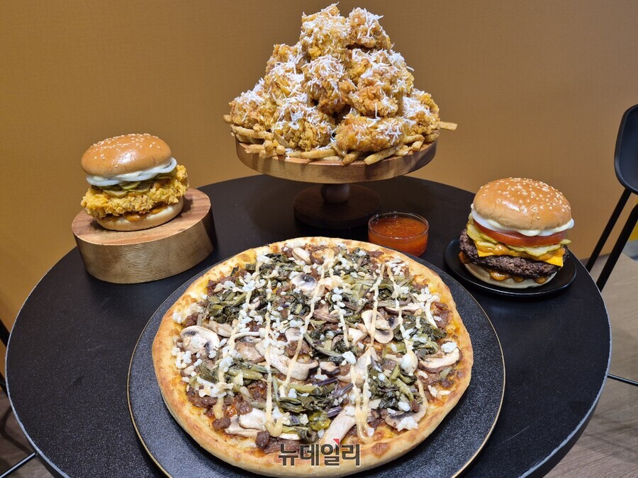 맘스터치-X-김풍-콜라보-＜김풍-야매-컬렉션＞-4종-공개-2-이미지