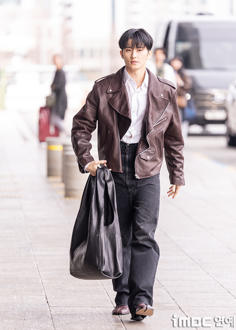 메종-마르지엘라-쇼-참석차-상하이로-출국하는-자이언티-NCT-마크-20-이미지