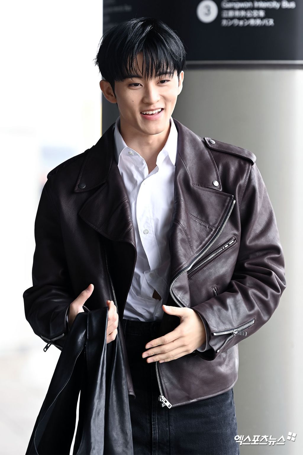 메종-마르지엘라-쇼-참석차-상하이로-출국하는-자이언티-NCT-마크-30-이미지