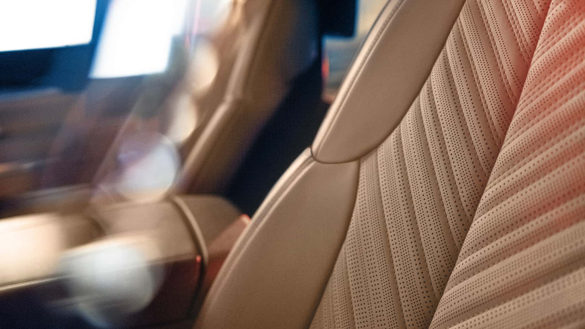 캐딜락-에스컬레이드-IQ-[데이터-주의]-23-이미지