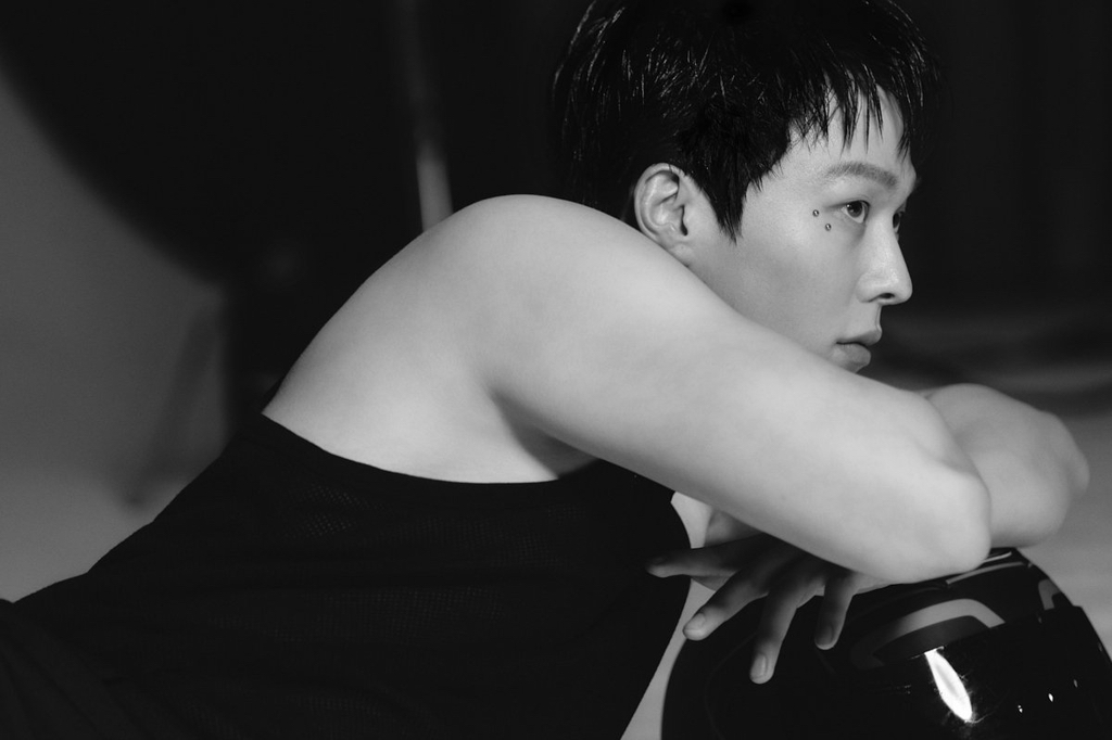 모델-본업할-때의-장기용-화보들-15-이미지