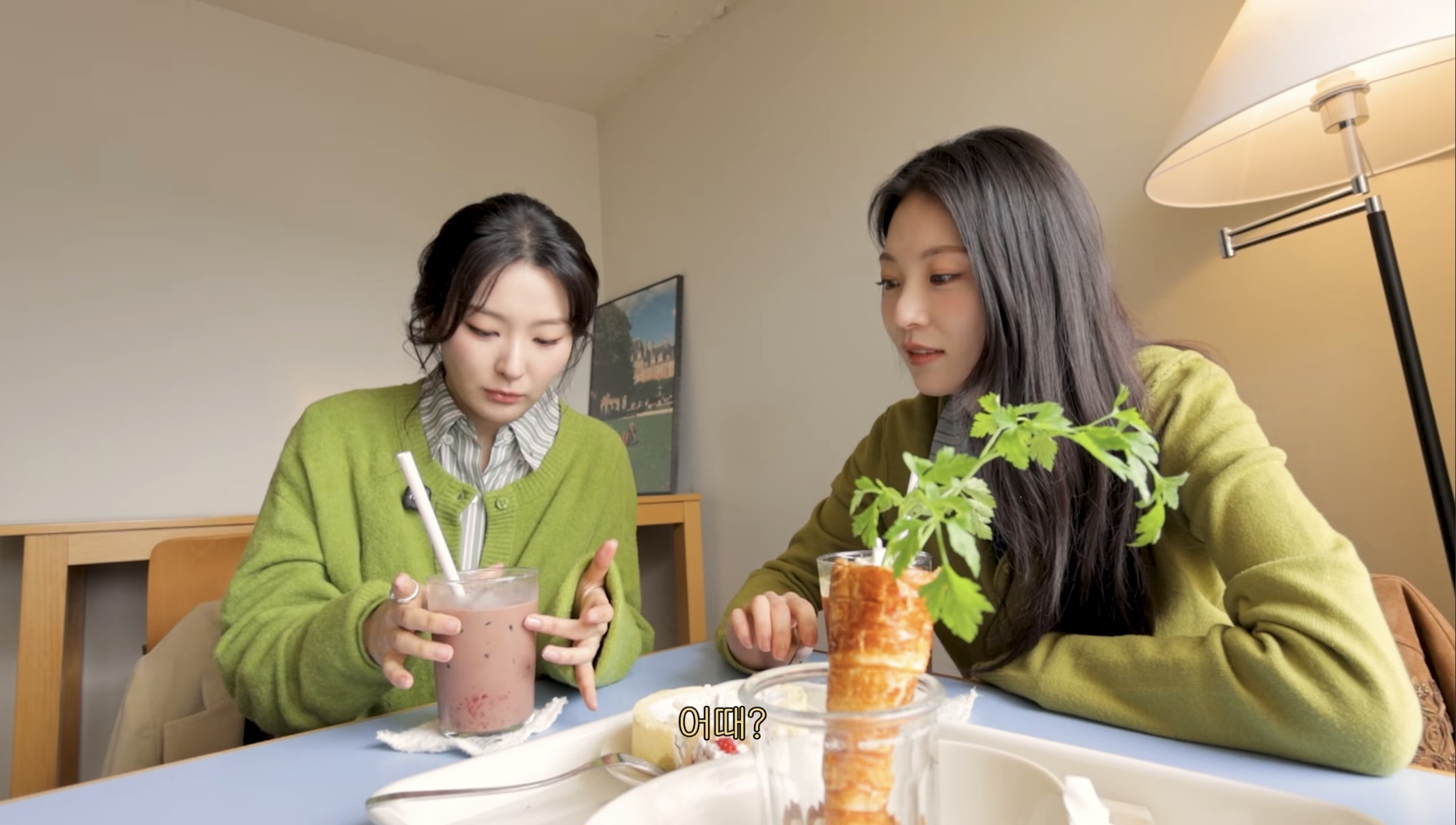 빨대-같이-쓰는걸로-신기하단-반응-있었던-슬기&공승연-11-이미지