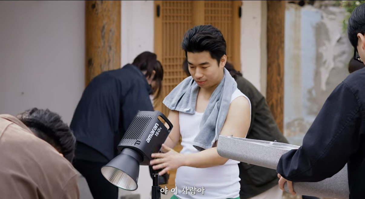 영화-메소드-연기-따라하는-공무원들-0-이미지