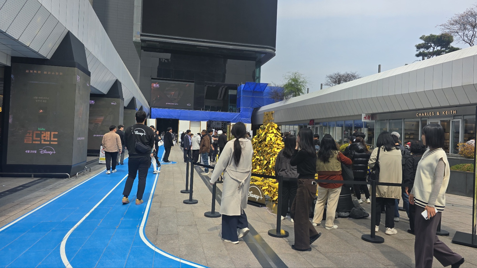 광장에-금괴-깔린-실시간-코엑스-근황-0-이미지