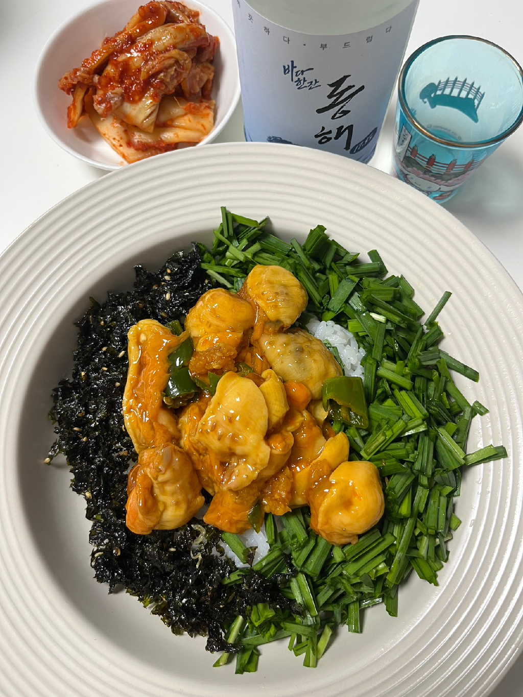 미치도록-먹고-마시고-살찌고-절대-지치지않는-알콩중독자의-삶-0-이미지