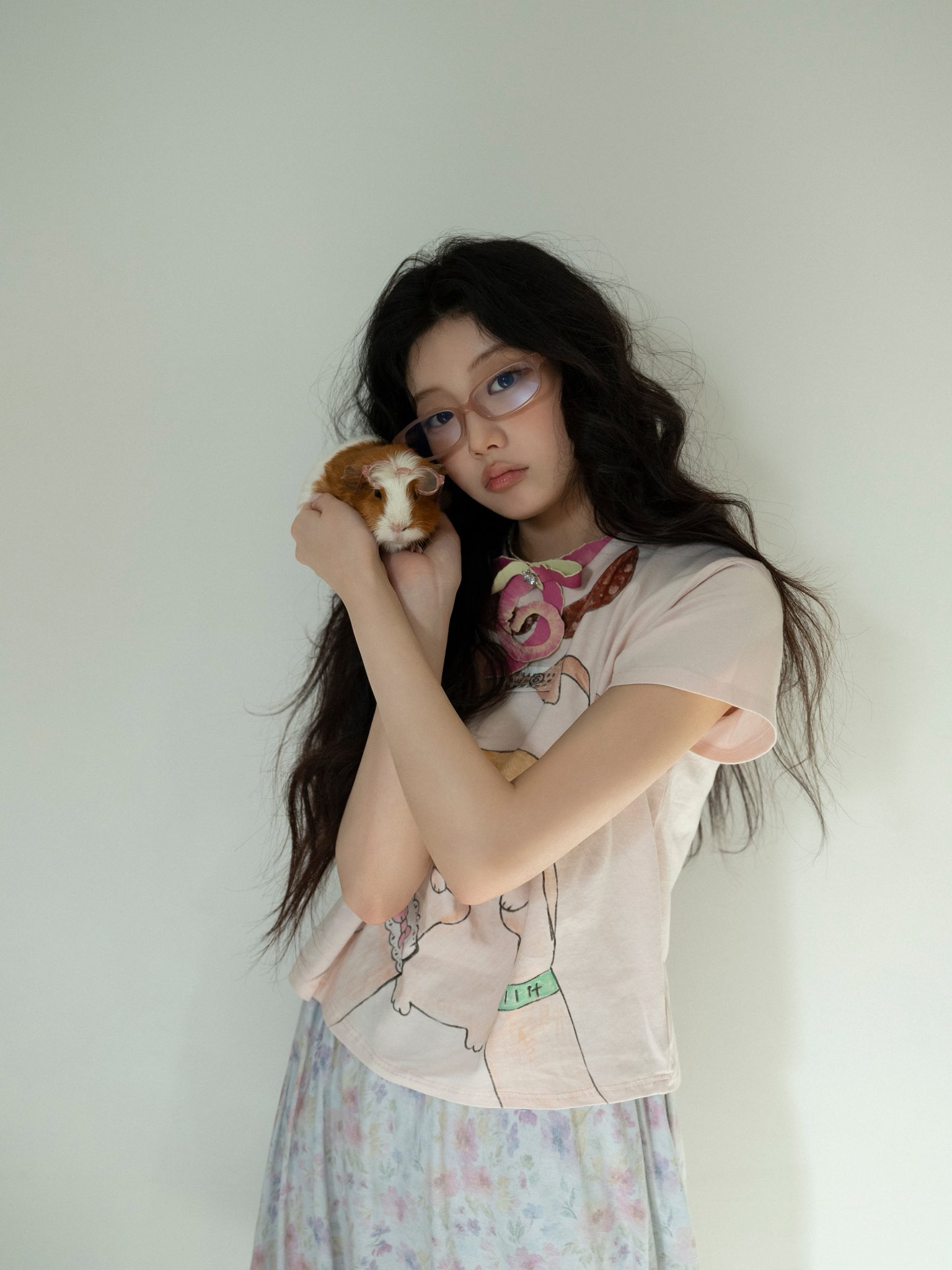 아일릿-원희-x-기니피그.jpgif-2-이미지