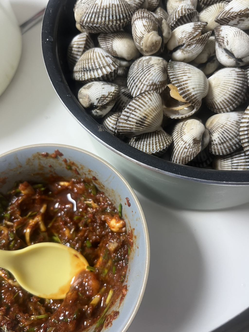 미치도록-먹고-마시고-살찌고-절대-지치지않는-알콩중독자의-삶-36-이미지